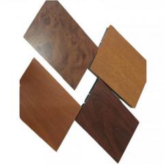 profils en aluminium de grain en bois